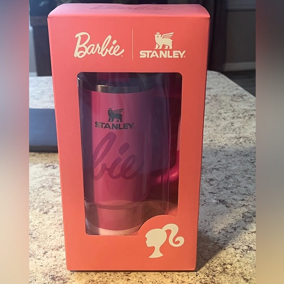Stanley x Barbie edition 30oz - Picture 2 of 3